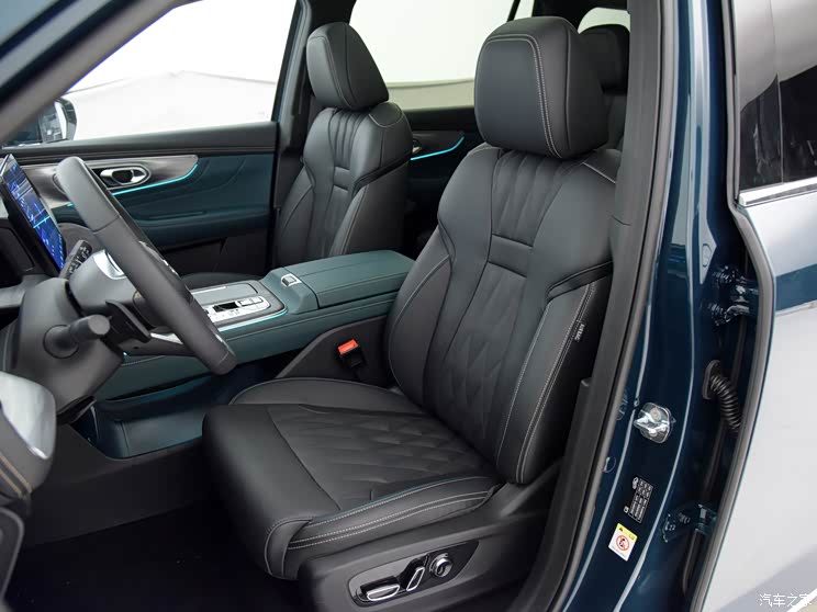 广汽乘用车 传祺GS8 2022款 领航系列 2.0TGDI 四驱豪华智联版(七座) 揽月/星越L等 2021最难忘的SUV(上)