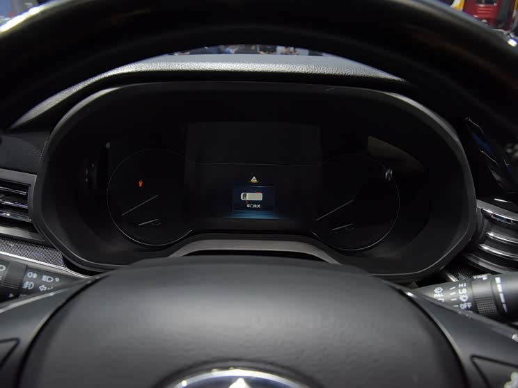 32.76万起 上汽大通MAXUS新增车型上市