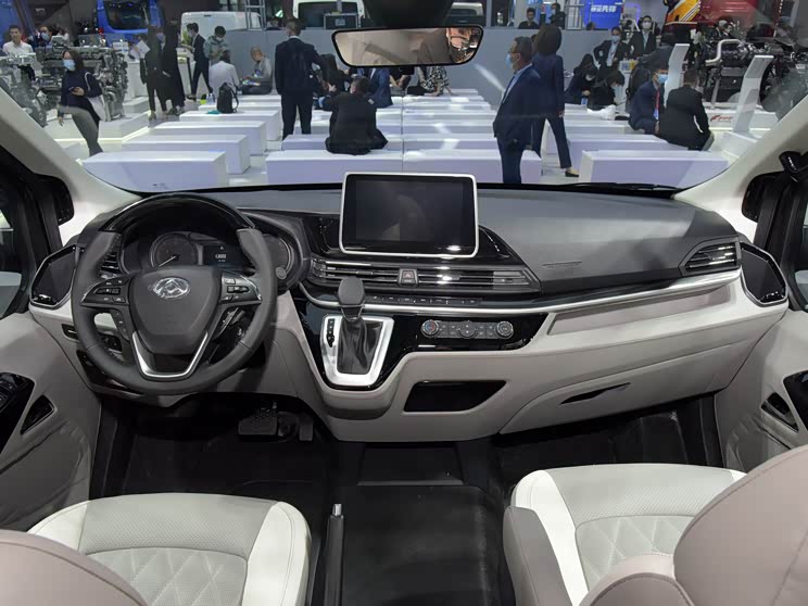 32.76万起 上汽大通MAXUS新增车型上市