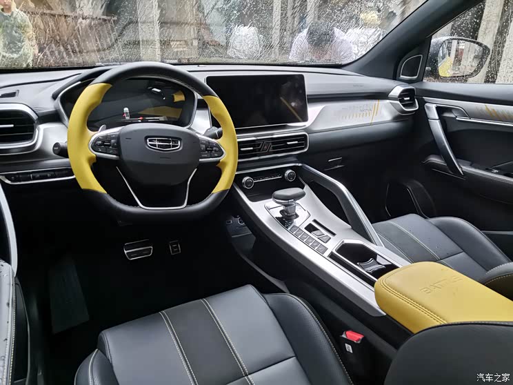 外观更有活力 新款吉利缤越实车亮相