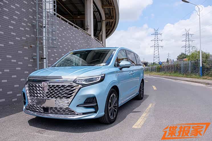 新格栅/配小桌板 新款荣威iMAX8实车图