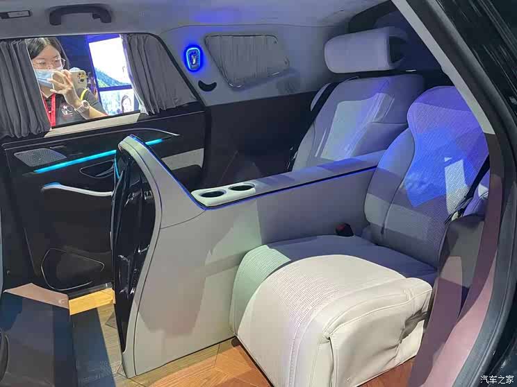 针对不同场景 捷途四款出行改装车亮相