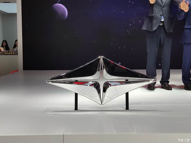 将于8月25日上市 北汽瑞翔X5内饰首发