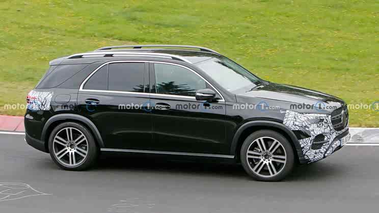 设计小幅调整 新款奔驰GLE谍照曝光