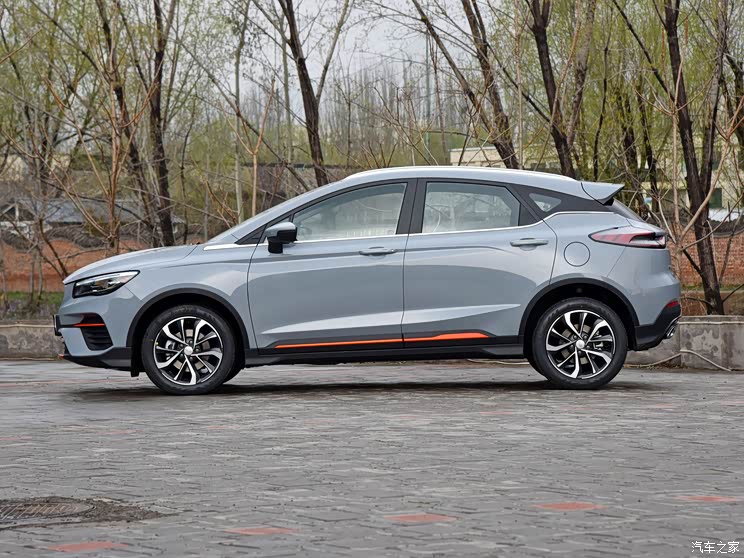 增摩登灰配色 吉利帝豪S跨界玩家版亮相