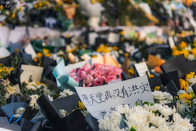 独家探访:暴雨后的郑州“危情72小时”