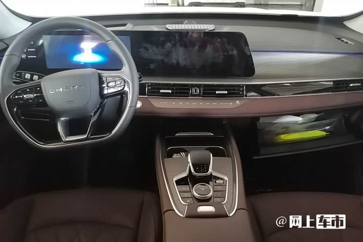 5月上市 瑞虎8 PRO车型更多实车图曝光