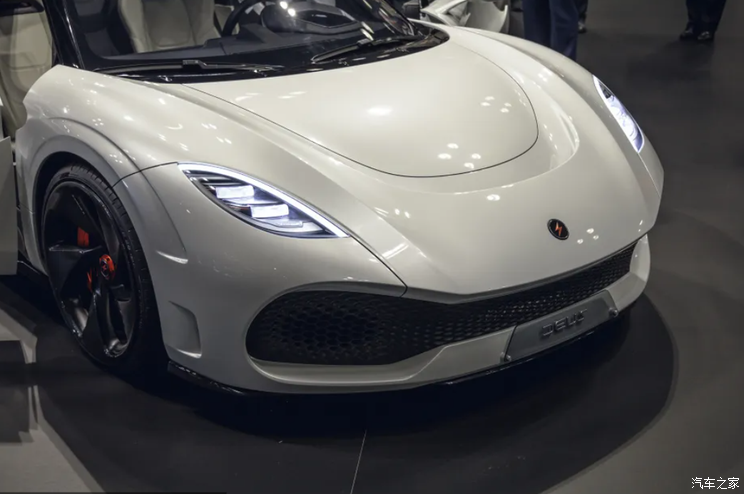 2022纽约车展:DEUS Vayanne超跑亮相