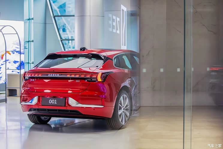 大版本OTA来了 极氪中心全球旗舰店开业