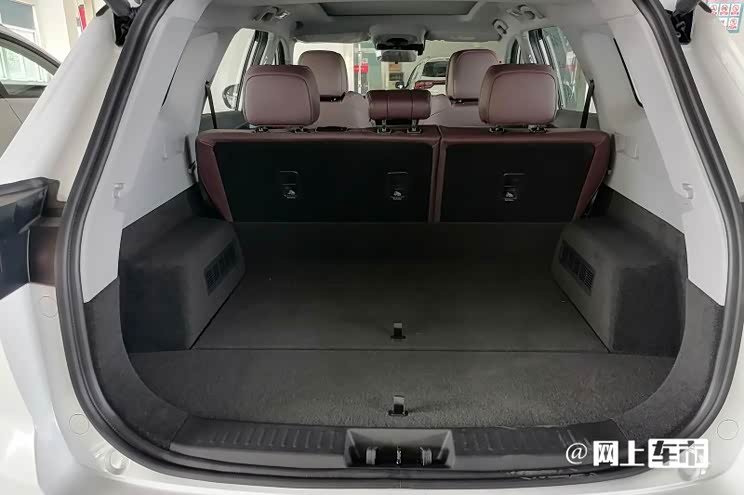 5月上市 瑞虎8 PRO车型更多实车图曝光