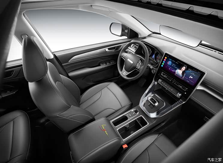 售7.99万起 哈弗M6 PLUS柳岩联名版上市