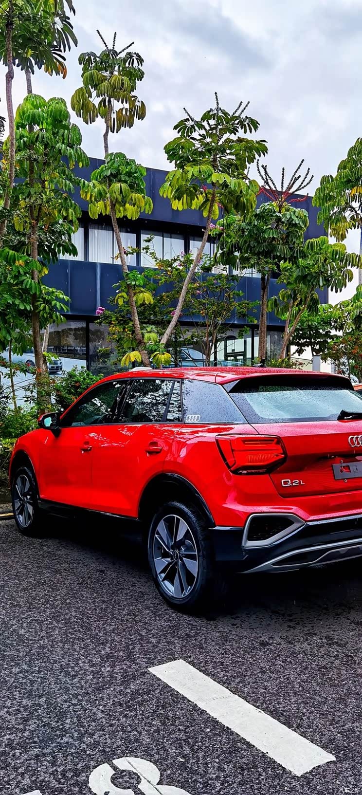 时尚圈的弄潮儿 新款奥迪Q2L实车图