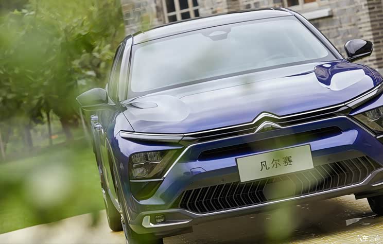 煮酒论车丨凡尔赛:法系车里的“黑马”