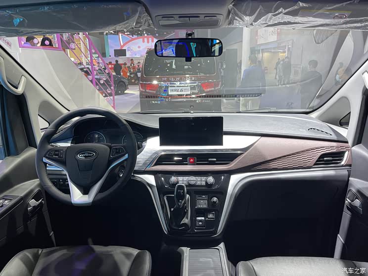 2021广州车展:江淮瑞风E3首发亮相