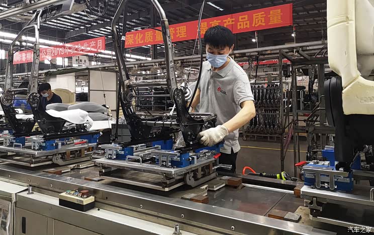 李尔将收购康斯博格内饰舒适性部门