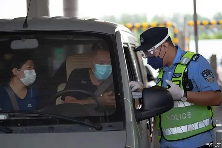 全北京市公安检查站持续启动高等级勤务