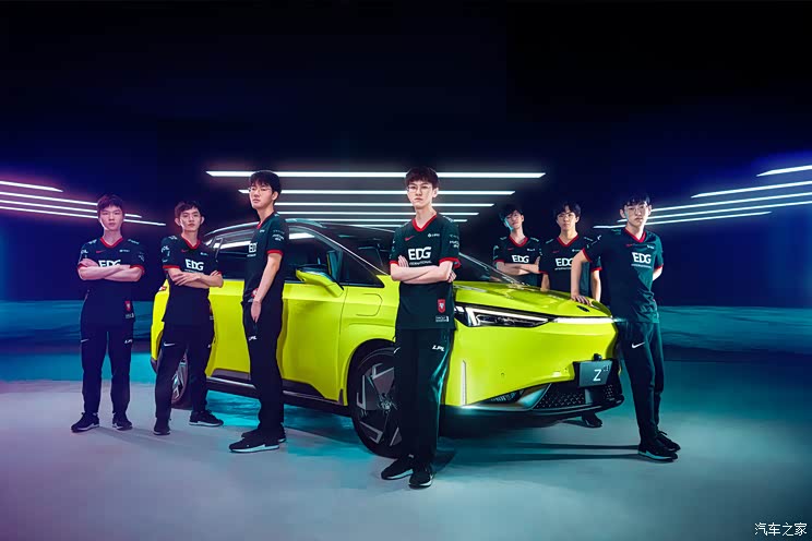 特别策划|逃离年轻化叙事的“陷阱”