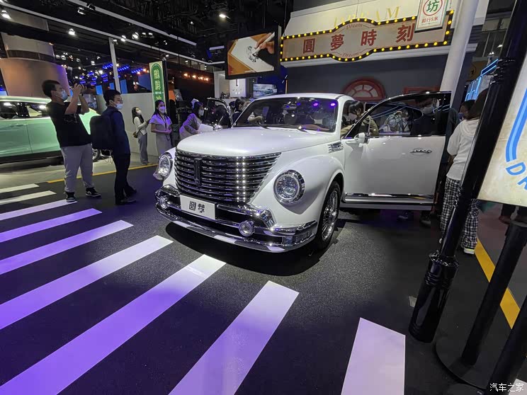 2021广州车展：WEY复古车——圆梦亮相