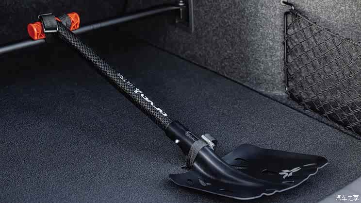 Polestar 2 Arctic Circle原型车官图