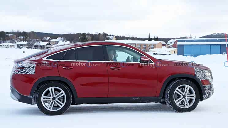 最快年内亮相 新款奔驰GLE轿跑SUV谍照