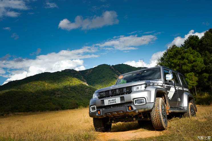 售20.99万元 2022款BJ40环塔冠军版上市