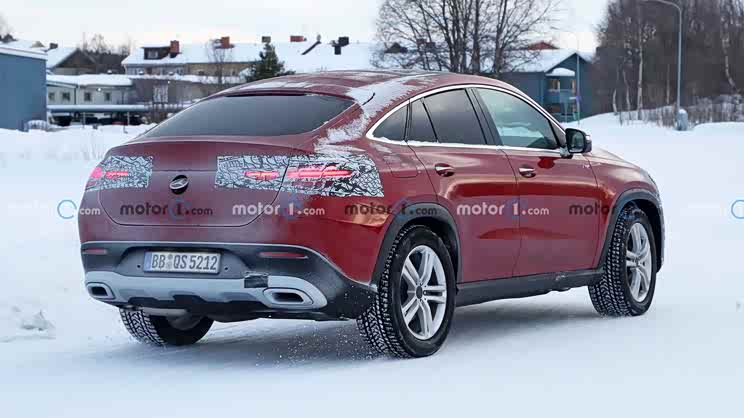 最快年内亮相 新款奔驰GLE轿跑SUV谍照