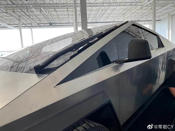 2023年投产 量产特斯拉Cybertruck发布