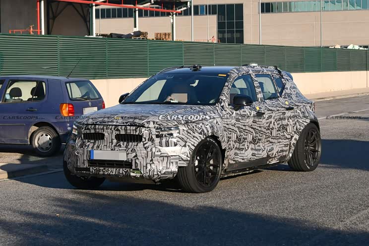 定位电动轿跑SUV Polestar 4谍照曝光