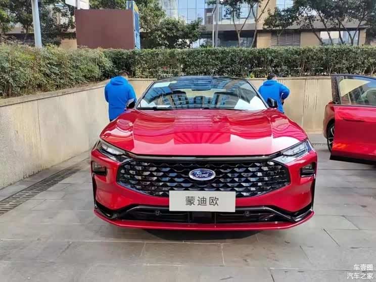 全新一代福特蒙迪欧ST Line版实车曝光