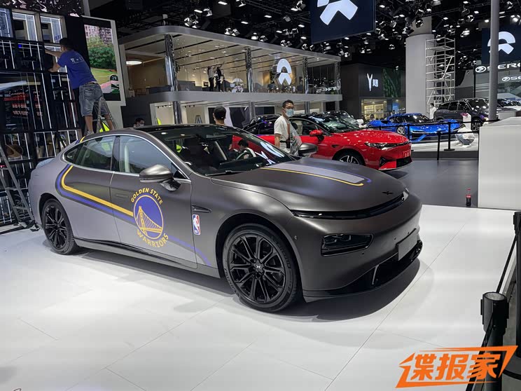 2021成都车展探馆:小鹏G3i/P7 NBA联名