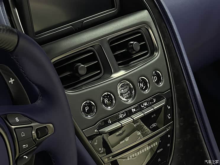 2021粤港澳车展:阿斯顿·马丁DBS定制版