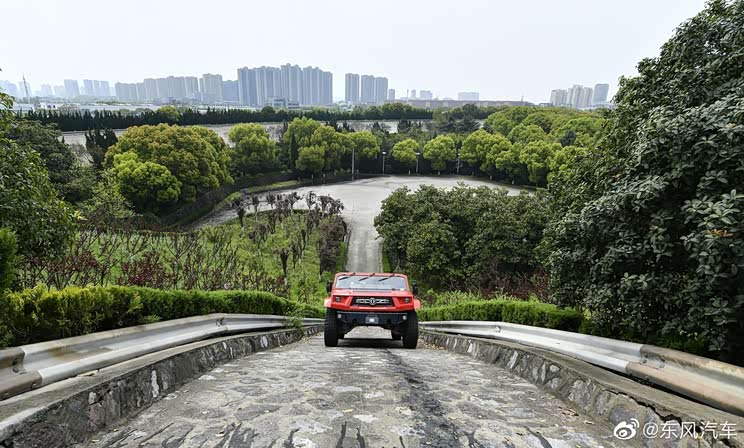 售66.88万元 民用版东风猛士M50上市