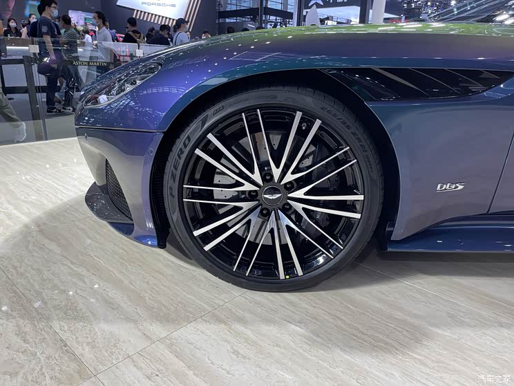 2021粤港澳车展:阿斯顿·马丁DBS定制版
