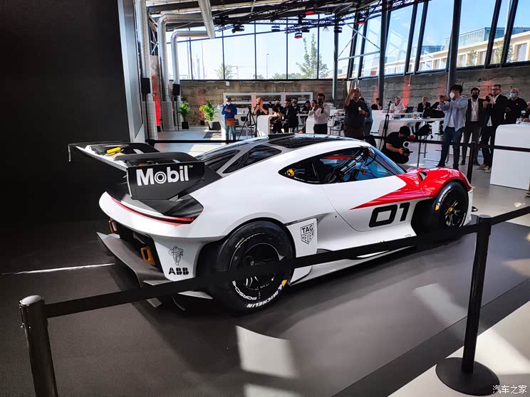 2021慕尼黑车展:保时捷Mission R概念车