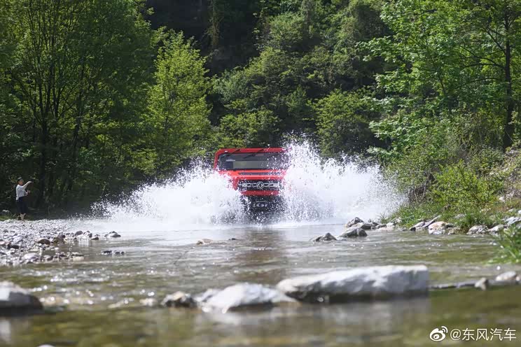 售66.88万元 民用版东风猛士M50上市