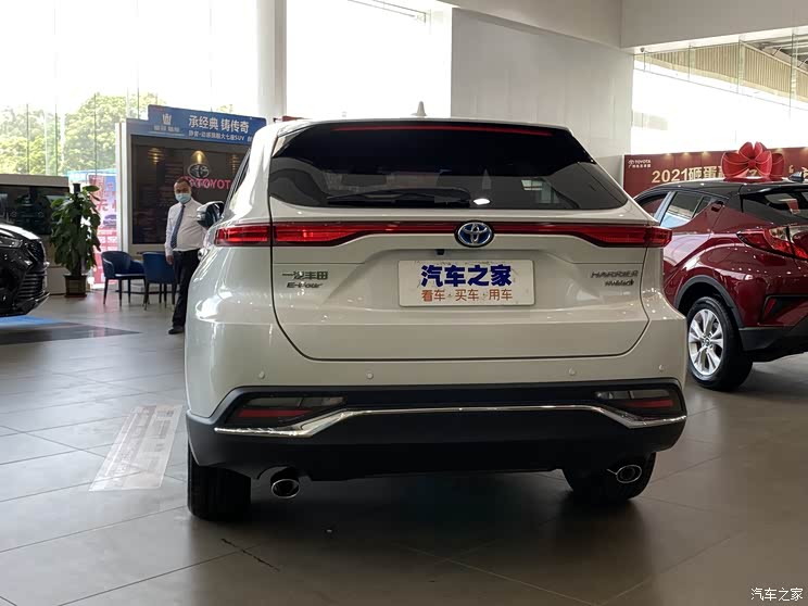 年底下线 一汽丰田凌放HARRIER实车曝光