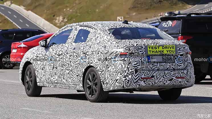 专供印度市场 斯柯达SLAVIA谍照曝光