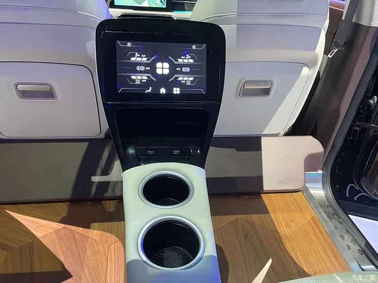 针对不同场景 捷途四款出行改装车亮相