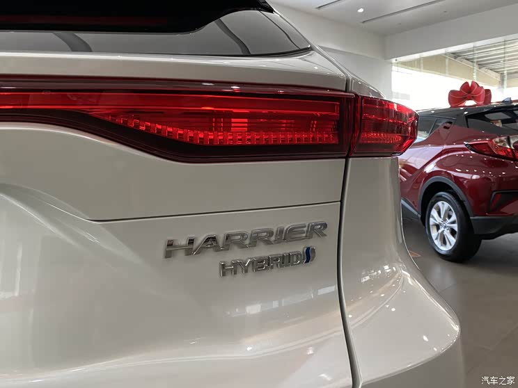 年底下线 一汽丰田凌放HARRIER实车曝光