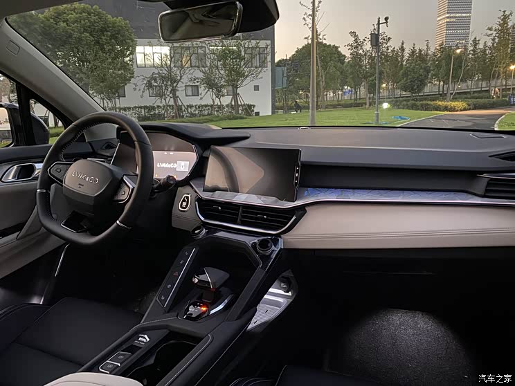 售13.98万元起 领克06三款新车正式上市