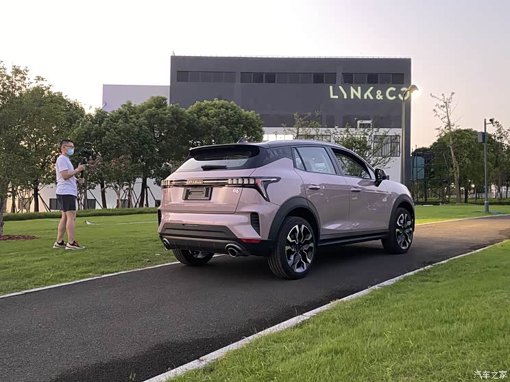 售13.98万元起 领克06三款新车正式上市