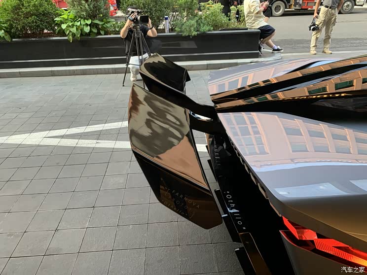 1.8秒“破百” 法诺奥赛罗正式亮相