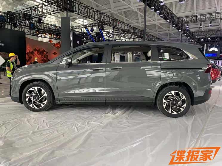 2021天津车展探馆:北京现代库斯途实车