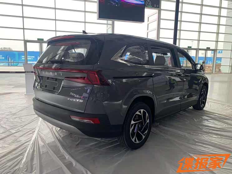 2021天津车展探馆:北京现代库斯途实车