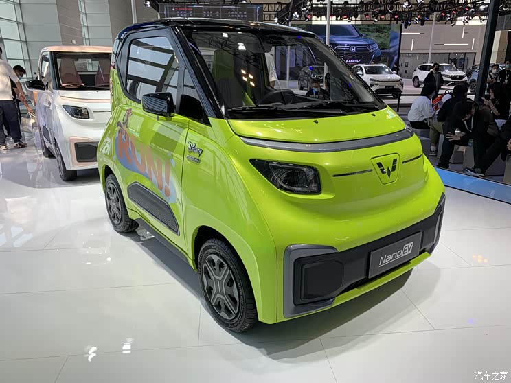2021天津车展:五菱NanoEV特别版发布