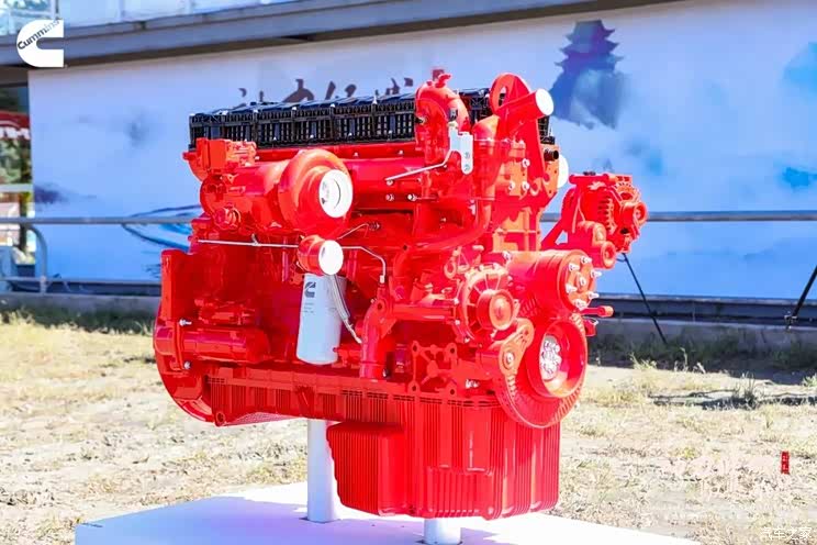 最高680马力 康明斯发布15升国六发动机