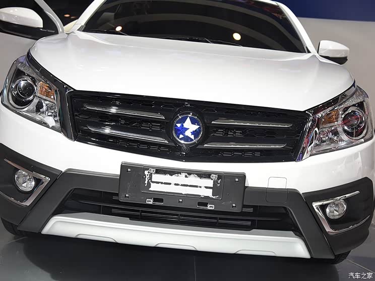 2015成都车展启辰t70x售1168万元起