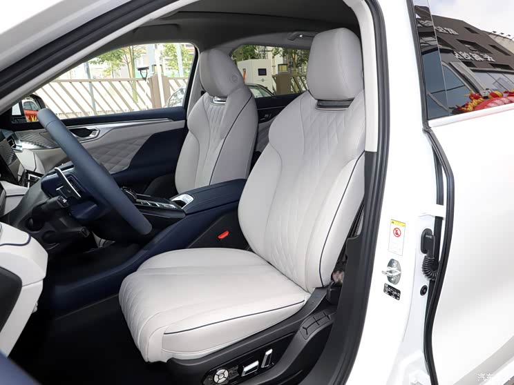 98万起 wey摩卡实车现已到店