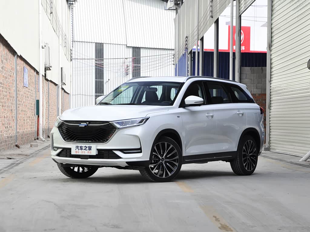 沿用现款造型 2021款长安欧尚x7到店