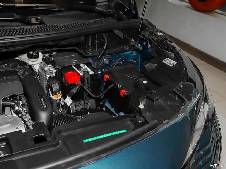 上海车展上市新款标致5008现已到店